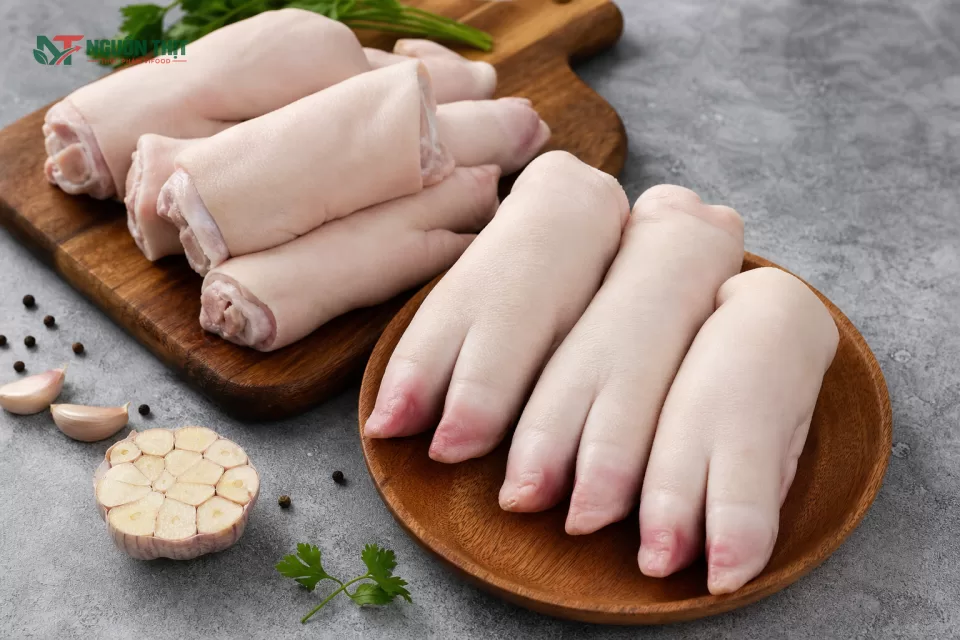Hình minh họa Chọn chân heo sau theo nhu cầu sử dụng