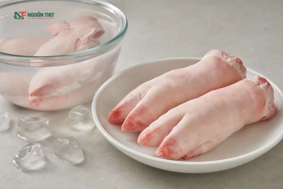 Hình minh họa Gợi ý bảo quản và rã đông chân heo sau đông lạnh